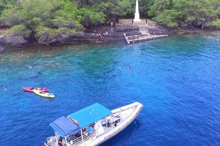 a small boat in a body of water